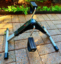 Load image into Gallery viewer, Pedal Power Bike Pedals